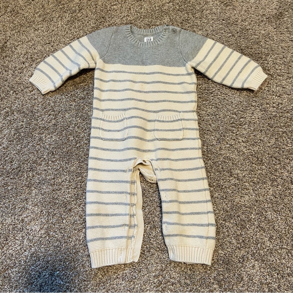 baby GAP Gray and Cream Striped knit sweater romper size 12-18M